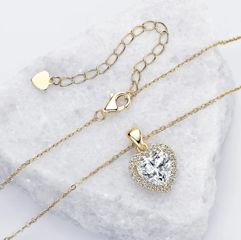 Kazola Heart Moissanite Necklace - 2.0ct D VVS1 GRA Certified Diamond Alternative