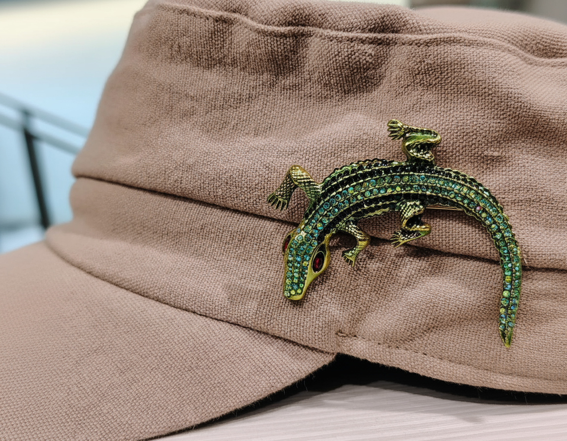 Ngandu Alligator Brooch✨