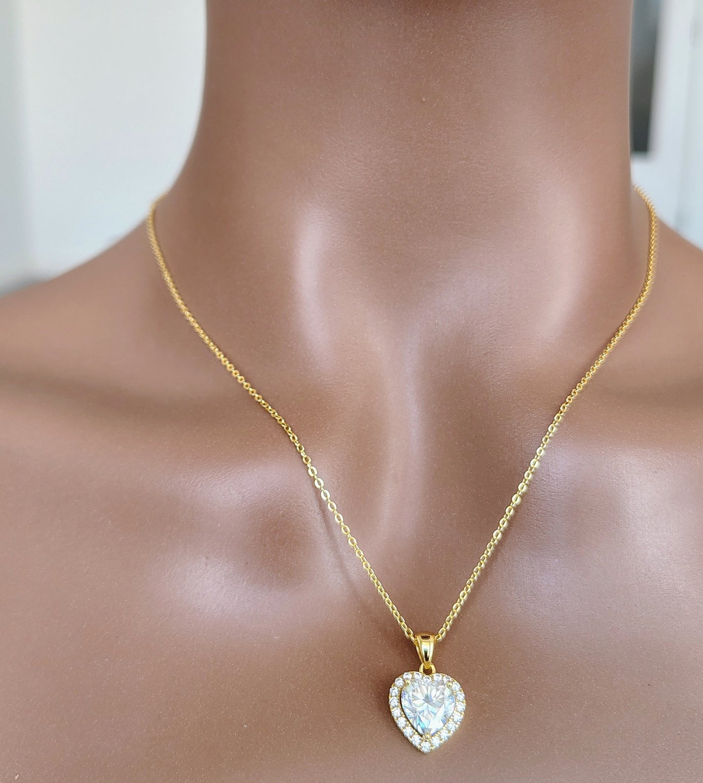 Kazola Heart Moissanite Necklace - 2.0ct D VVS1 GRA Certified Diamond Alternative