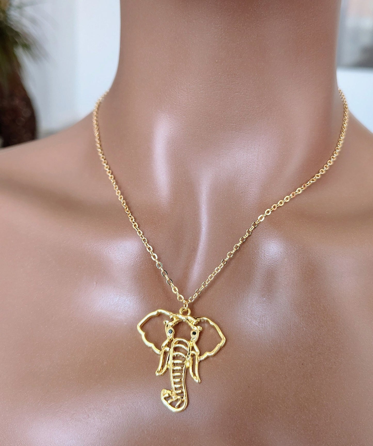 Nzawu Elephant Pendant - African Heritage Jewelry