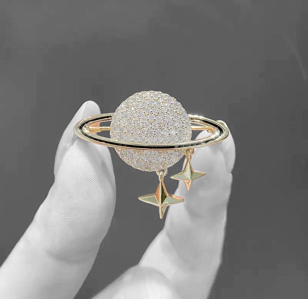 Kimbenza Saturn Rhinestone Brooch - Celestial Sparkle Pin